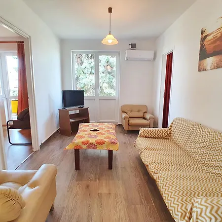Appartement Georgina - Biro Tours Nr 60 *