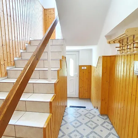 Georgina - Biro Tours Nr 60 Appartement Vonyarcvashegy