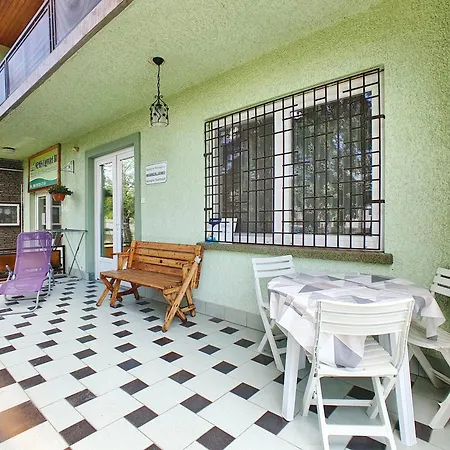 Appartement Georgina - Biro Tours Nr 60 *